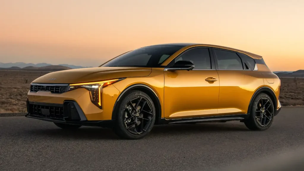 Kia K4 Hatchback 2026 sporty design with turbo engine and premium features